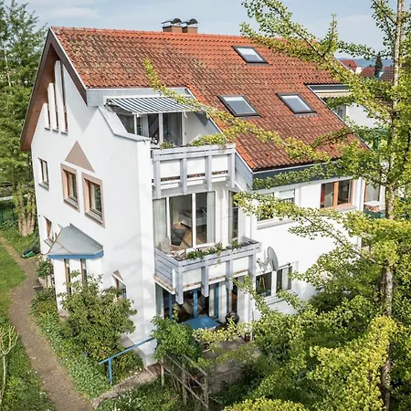 Im Josenhaus *
