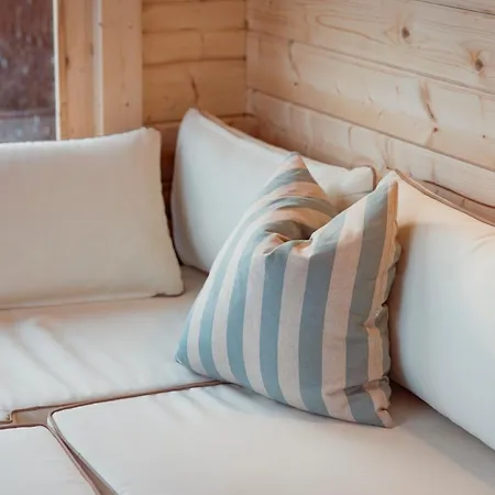 Exklusives Josenhaus Mit See- Und Alpenblick & Gartensauna